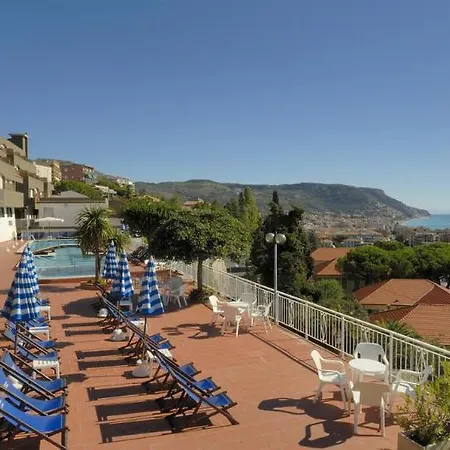 Aparthotel Residence Sant'Anna Pietra Ligure