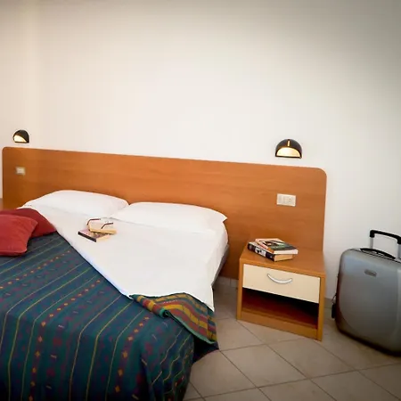 Апарт-отель Sant'anna Пьетра-Лигуре